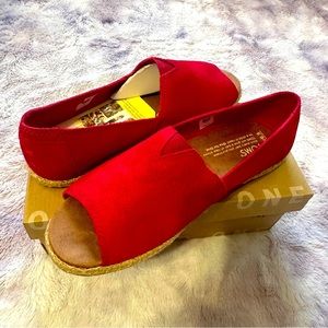 TOMS Women’s Alpargata Open Toe flats shoes, Raspberry Suede